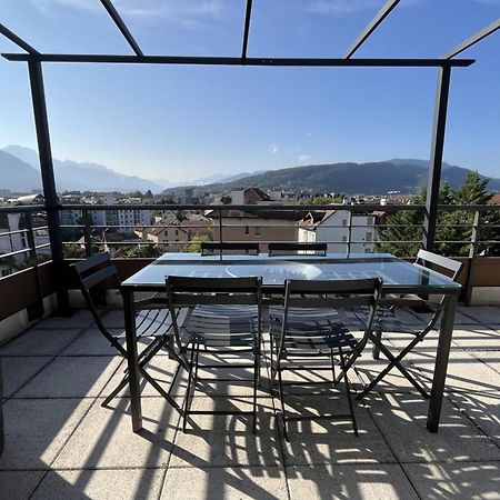 Appartamento Penthouse Flat South-Facing Terrace - Welkeys Annecy Esterno foto