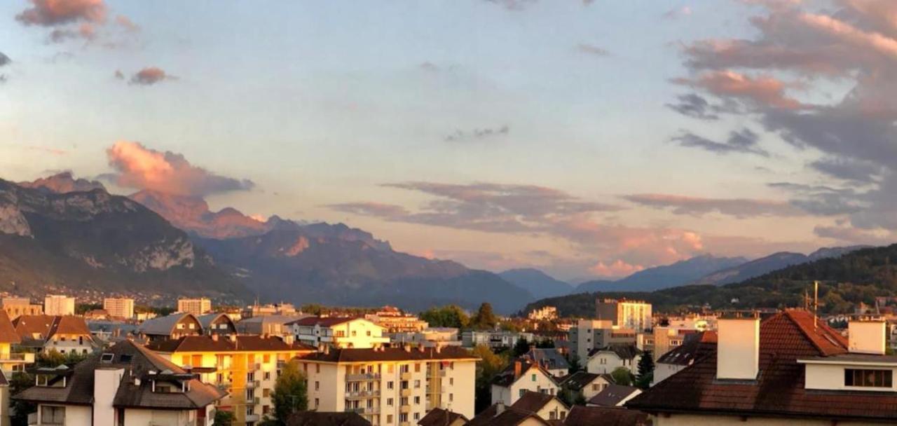 Appartamento Penthouse Flat South-Facing Terrace - Welkeys Annecy Esterno foto
