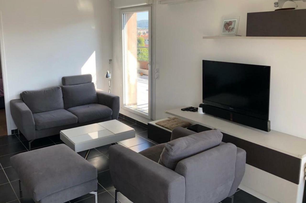 Appartamento Penthouse Flat South-Facing Terrace - Welkeys Annecy Esterno foto